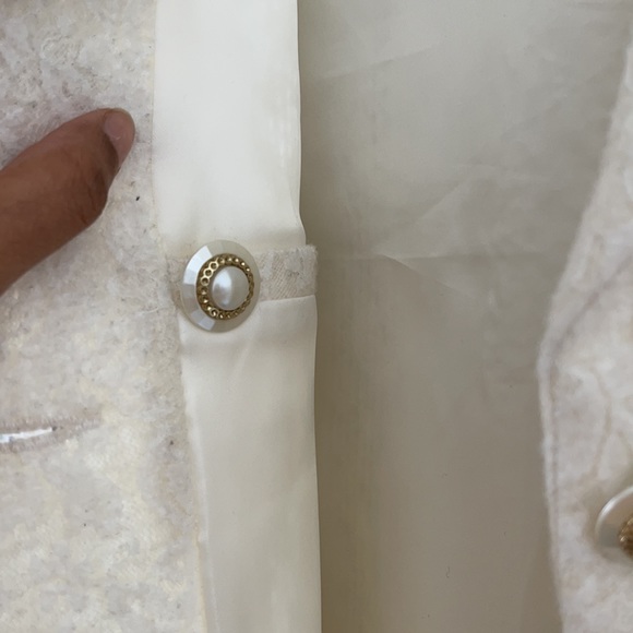 Off white jacket - Picture 4 of 5